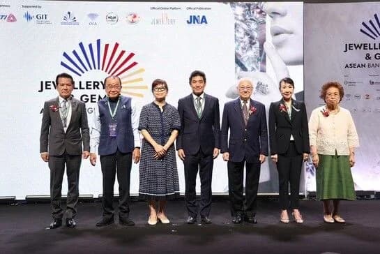 ส.อ.ท. ร่วมพิธีเปิดงานแสดงสินค้าอัญมณีและเครื่องประดับ Jewellery & Gem ASEAN Bangkok 2024 (JGAB)