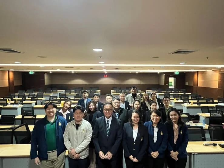 ส.อ.ท. ร่วมบรรยายหลักสูตรไทยกับประชาคมอาเซียนในเศรษฐกิจการเมืองโลก รุ่นที่ 12 สถาบันพระปกเกล้า