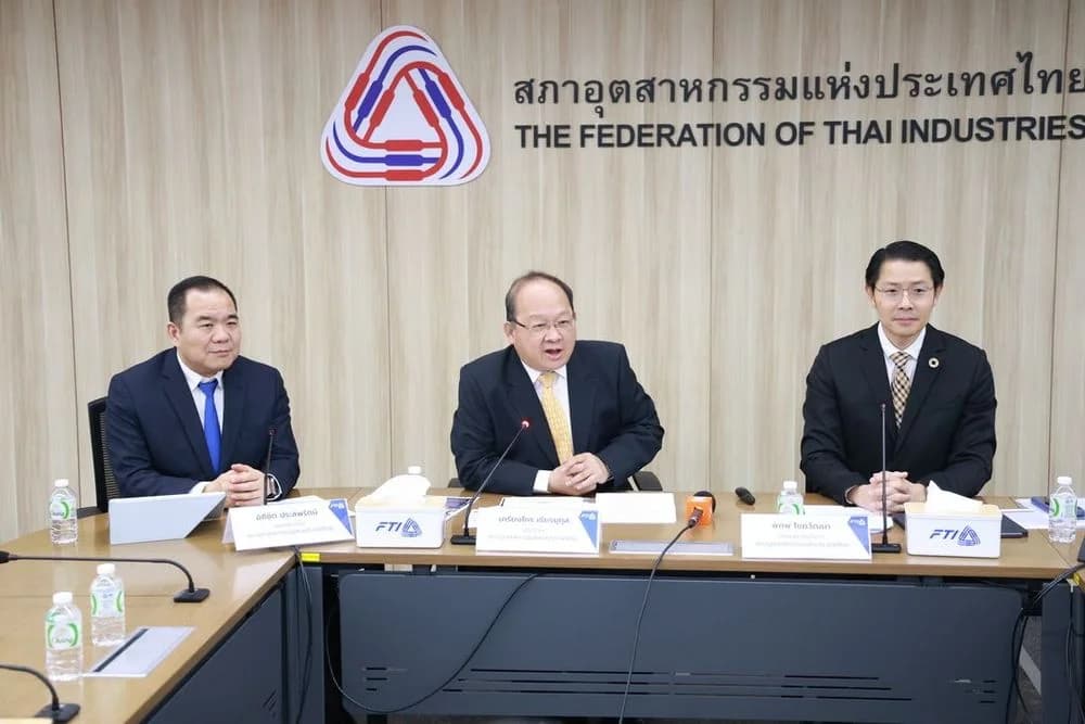 สินค้าต่างชาติหั่นส่วนแบ่งตลาด ฉุดดัชนีเชื่อมั่นอุตฯ ลง เร่งขยายผลเจรจา FTA เพิ่มแต้มต่อการค้า