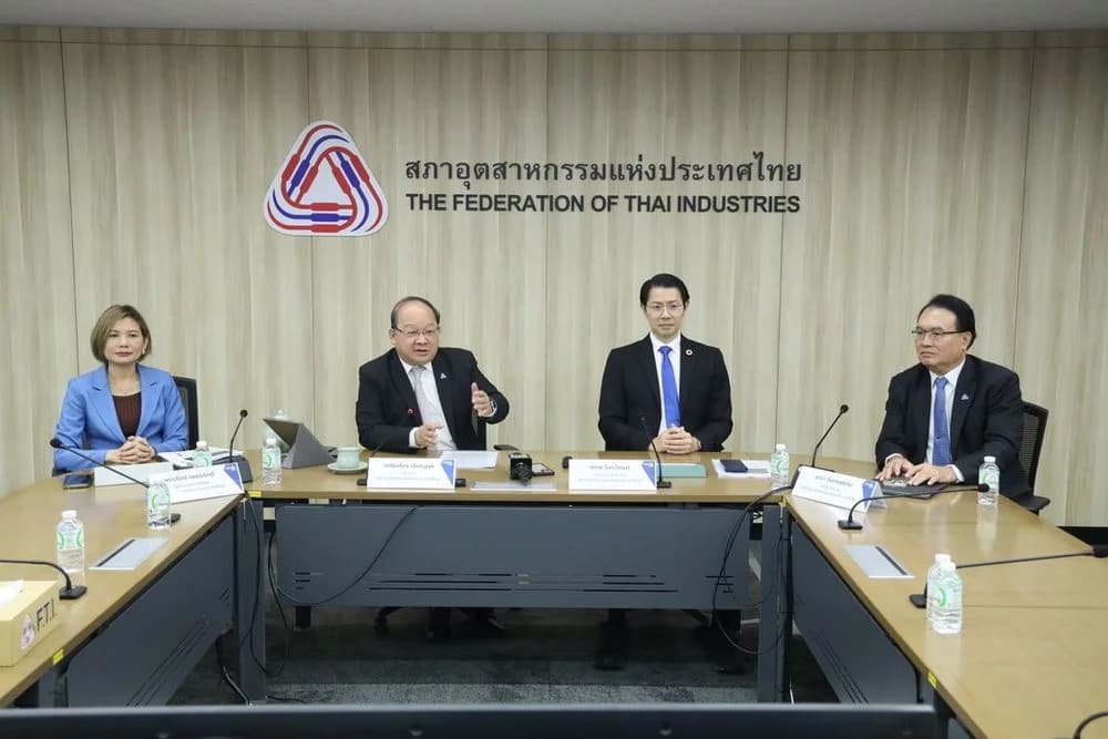 พิษอุทกภัย ดึงดัชนีเชื่อมั่นอุตฯ ลดลง เร่งรัฐออกมาตรการเยียวยาภาคธุรกิจ
