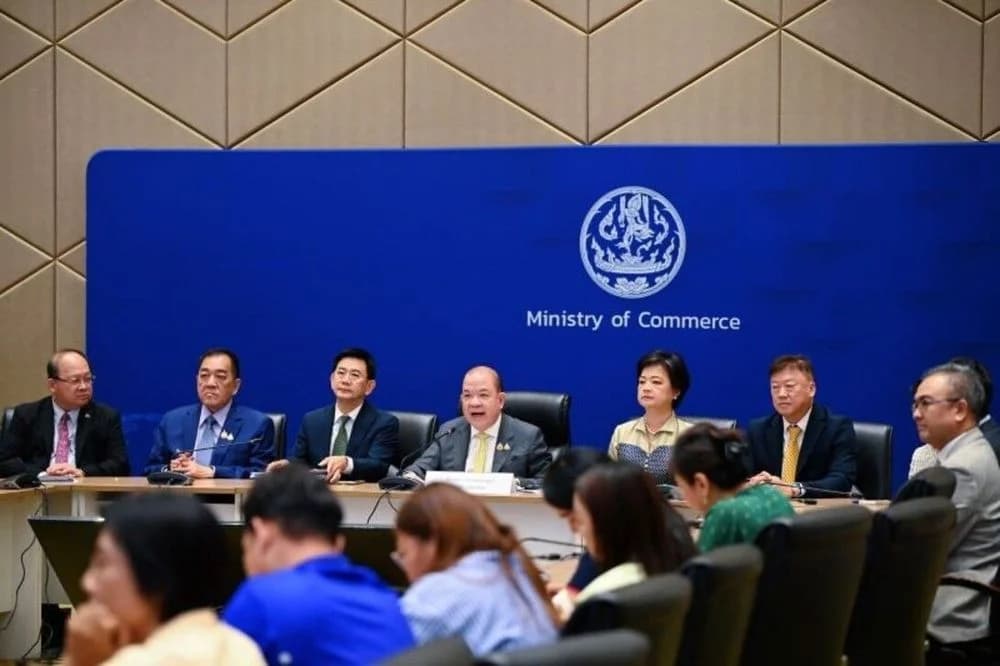 ส.อ.ท.ร่วมประชุมมอบนโยบายการปฏิบัติงานแก่ผู้อำนวยการสำนักงานส่งเสริมการค้าในต่างประเทศและพาณิชย์จังหวัดทั่วประเทศ