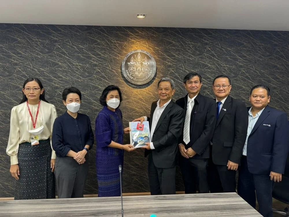 ส.อ.ท. ประชุมหารือ พร้อมส่งมอบข้อมูลโรงงานด้าน BCG สนับสนุนการจัดทำผังเมืองรวมอำเภอ
