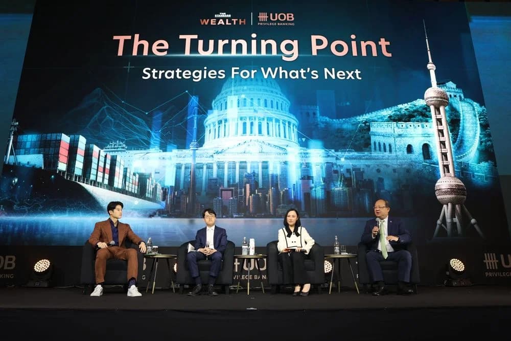 ประธาน ส.อ.ท. ชี้กลยุทธ์ฝ่าวิกฤตเศรษฐกิจโลกในงานสัมมนา The Standard x UOB Privilege Banking
